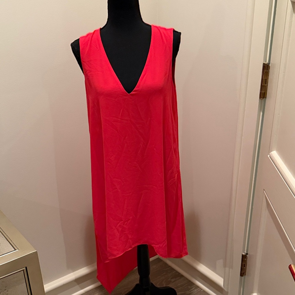 BCBG Vibrant Red Sleeveless V-Neck Top